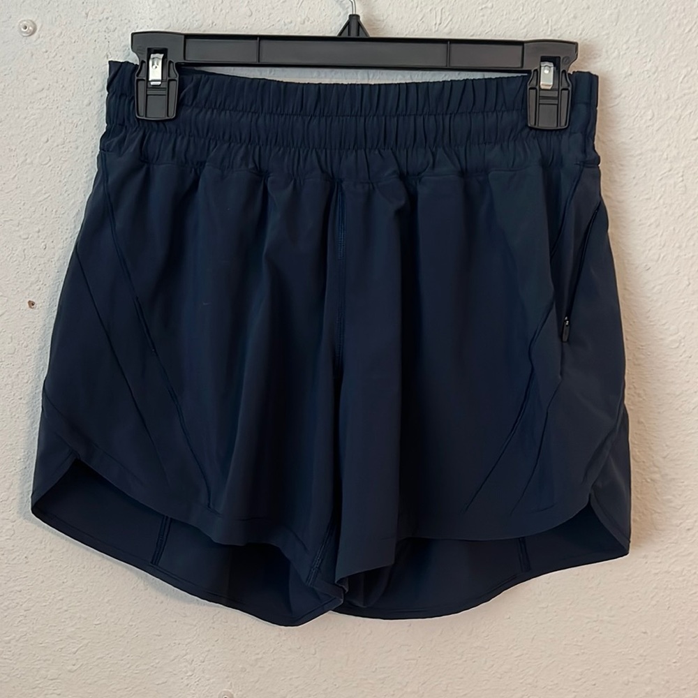 Lululemon track that short navy size 6